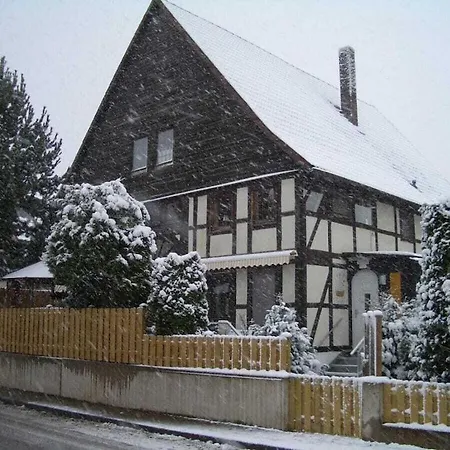 Дом отдыха In Loewensen With Terrace