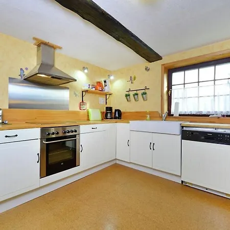 Holiday home In Loewensen With Terrace *